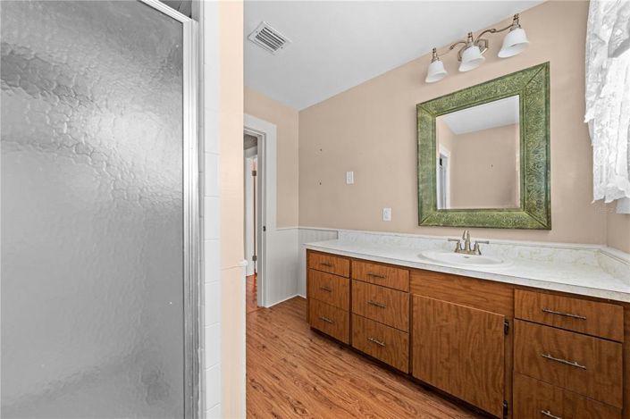 Image No.22-4 Bed Property for sale