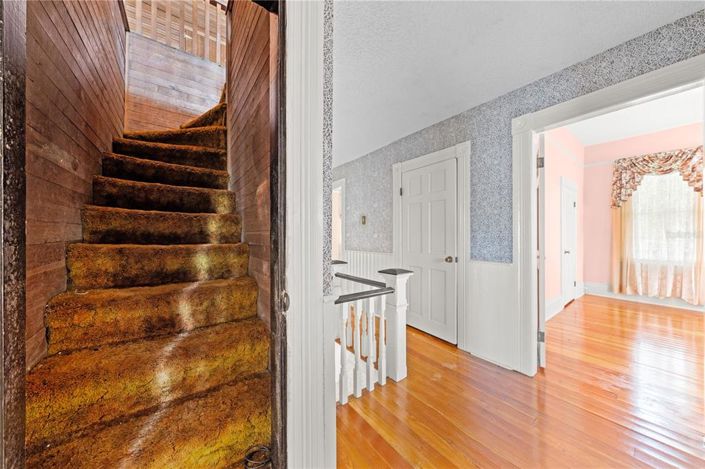 Image No.26-4 Bed Property for sale