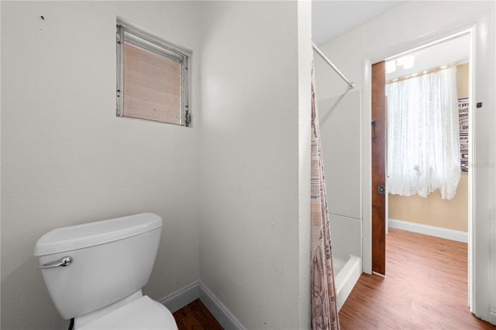 Image No.54-4 Bed Property for sale