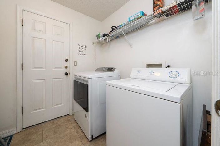 Image No.17-3 Bed Property for sale