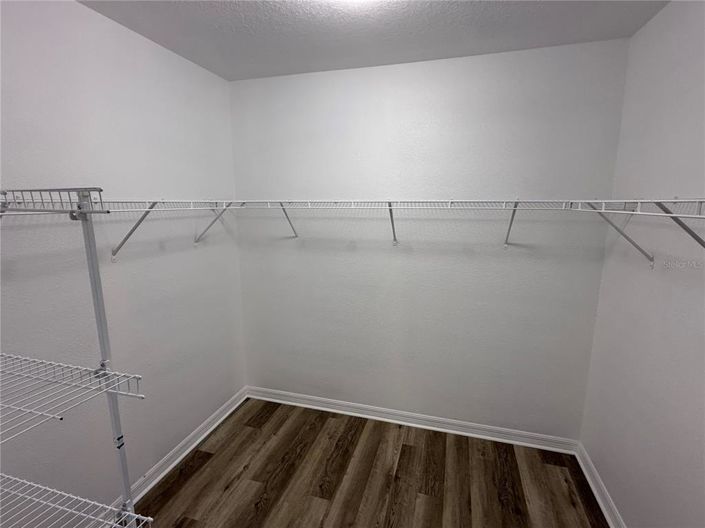 Image No.10-3 Bed Property for sale