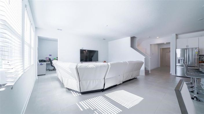 Image No.9-5 Bed Property for sale