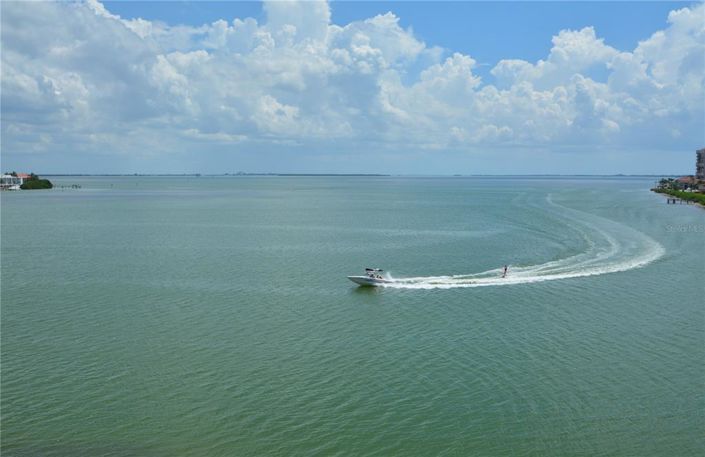 Image No.2-2 Bed Property for sale