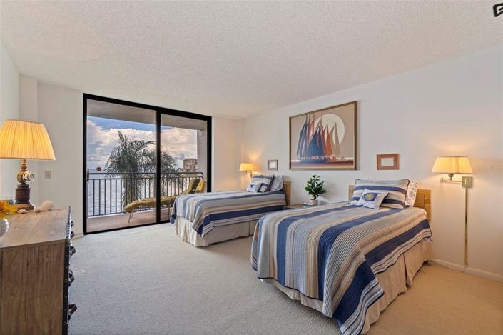 Image No.23-2 Bed Property for sale