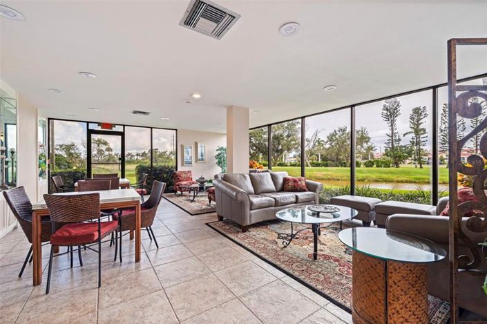 Image No.36-2 Bed Property for sale