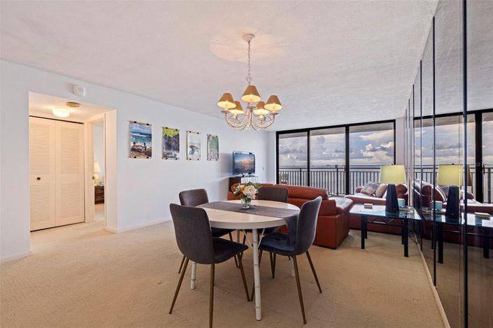 Image No.8-2 Bed Property for sale