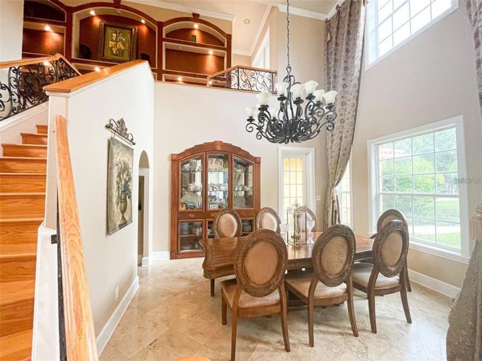 Image No.8-5 Bed Property for sale