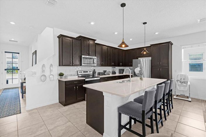 Image No.10-5 Bed Townhouse for sale