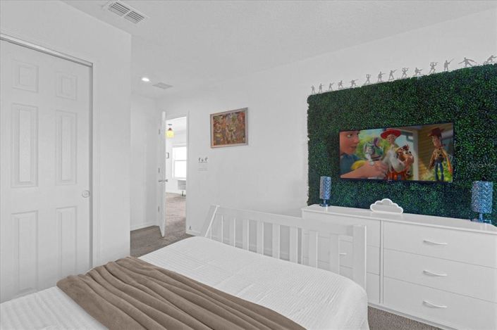 Image No.25-5 Bed Townhouse for sale