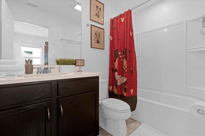 Image No.26-5 Bed Townhouse for sale