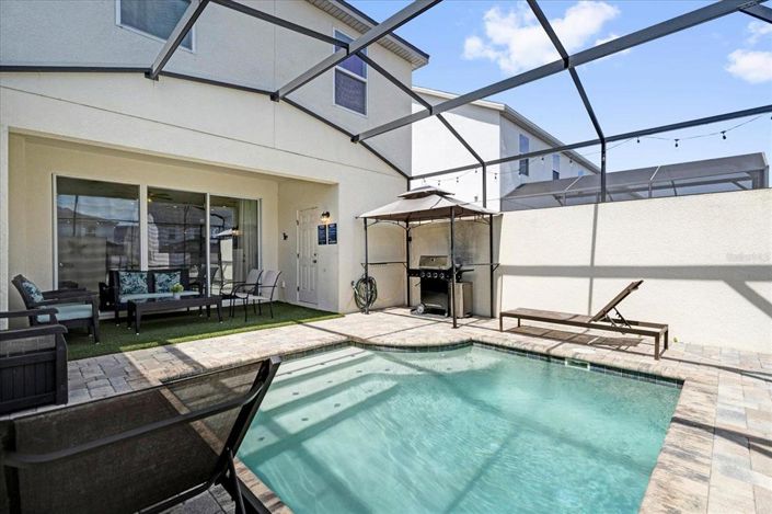 Image No.27-5 Bed Townhouse for sale