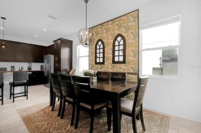 Image No.7-5 Bed Townhouse for sale