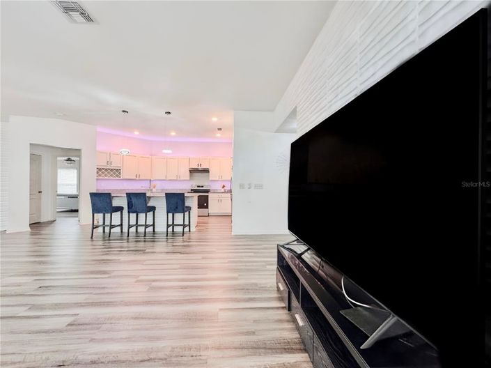 Image No.15-4 Bed Property for sale