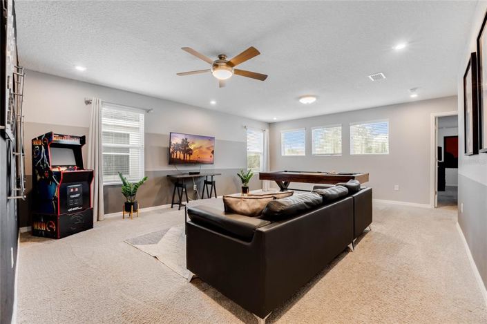 Image No.11-7 Bed Property for sale