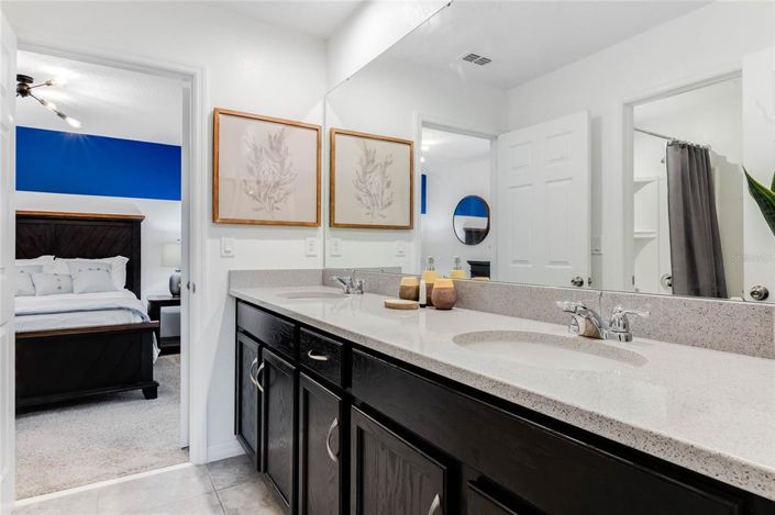 Image No.19-7 Bed Property for sale