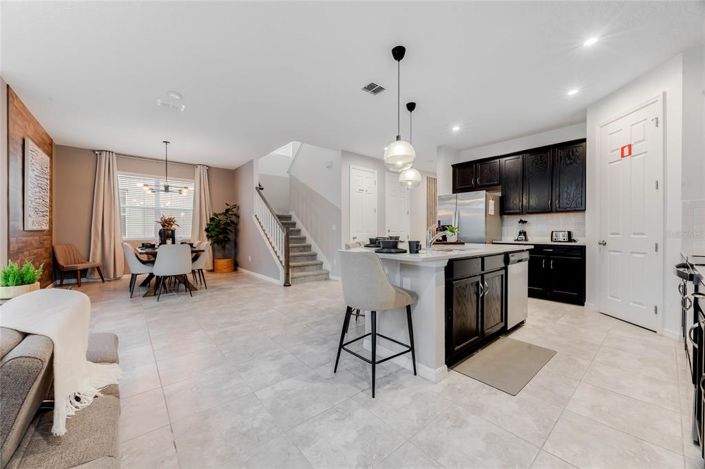 Image No.6-7 Bed Property for sale