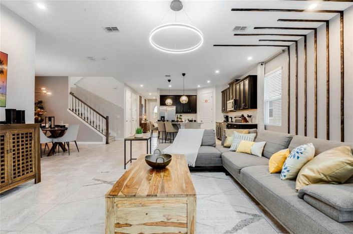 Image No.7-7 Bed Property for sale