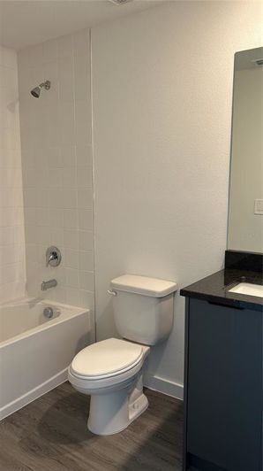 Image No.13-3 Bed Townhouse for sale