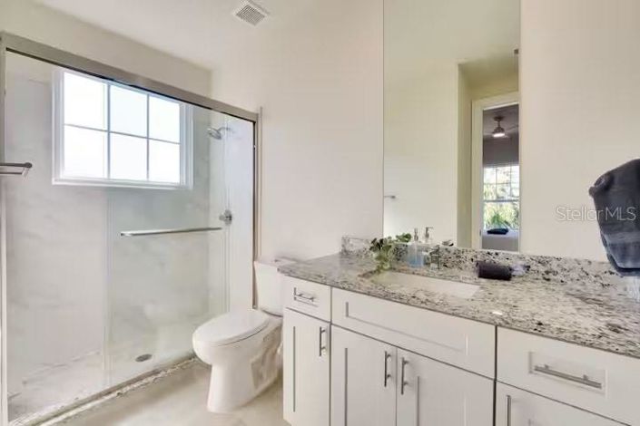 Image No.16-5 Bed Townhouse for sale