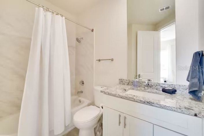 Image No.21-5 Bed Townhouse for sale