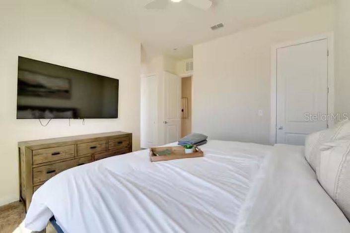 Image No.8-5 Bed Townhouse for sale