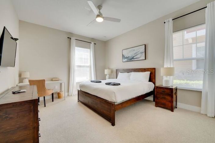 Image No.26-5 Bed Townhouse for sale