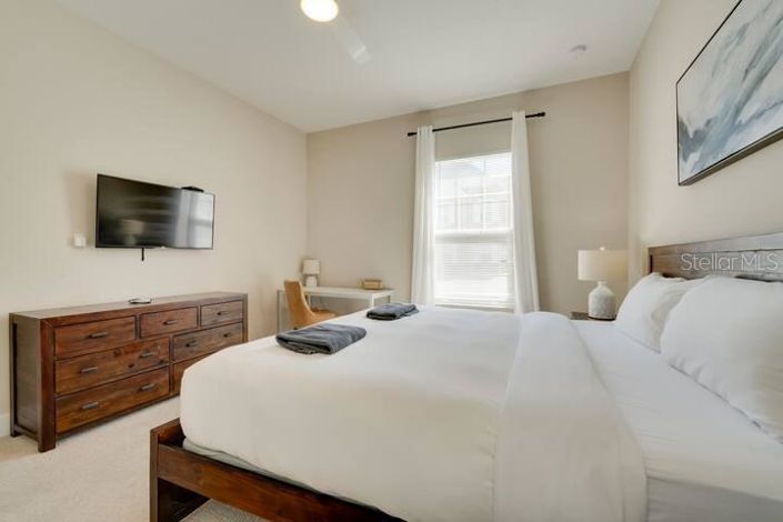 Image No.27-5 Bed Townhouse for sale