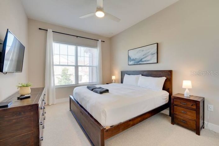 Image No.28-5 Bed Townhouse for sale