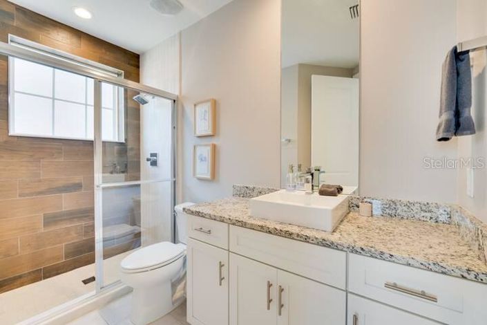 Image No.32-5 Bed Townhouse for sale