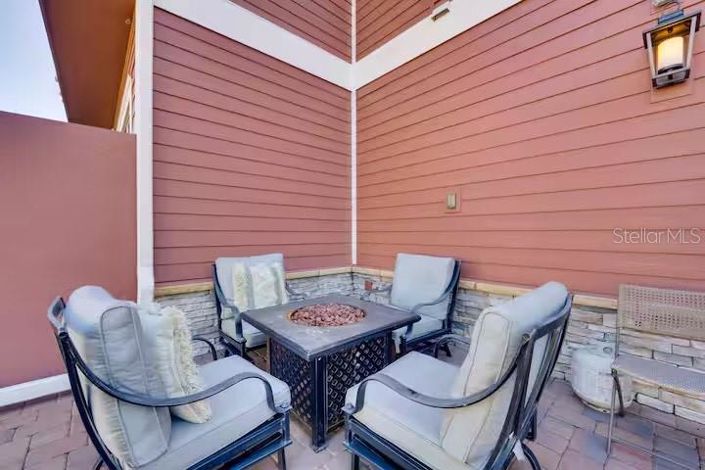 Image No.5-5 Bed Townhouse for sale