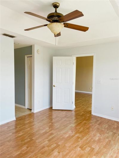 Image No.15-3 Bed Property for sale