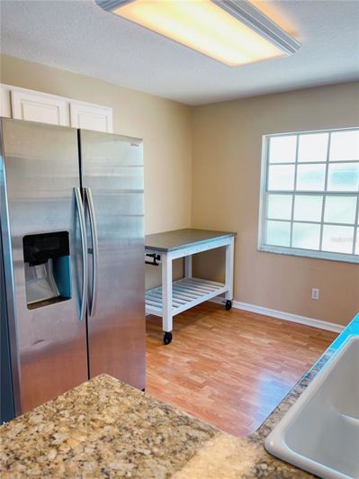 Image No.24-3 Bed Property for sale