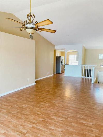 Image No.27-3 Bed Property for sale