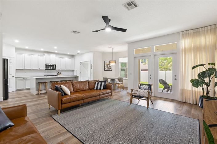 Image No.15-4 Bed Property for sale