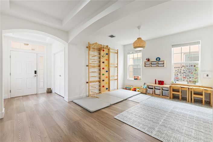 Image No.50-4 Bed Property for sale