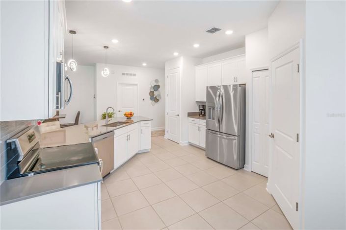 Image No.14-4 Bed Property for sale