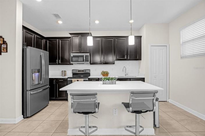 Image No.6-3 Bed Townhouse for sale