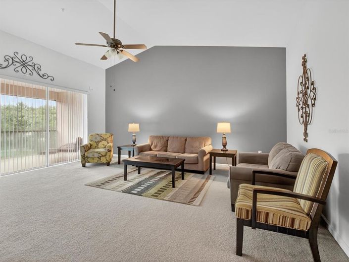 Image No.4-2 Bed Property for sale