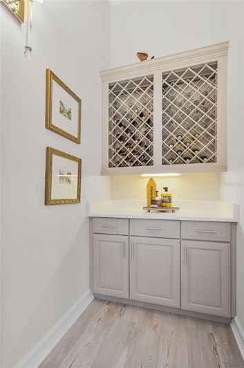 Image No.11-4 Bed Property for sale