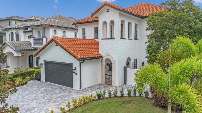 Image No.2-4 Bed Property for sale