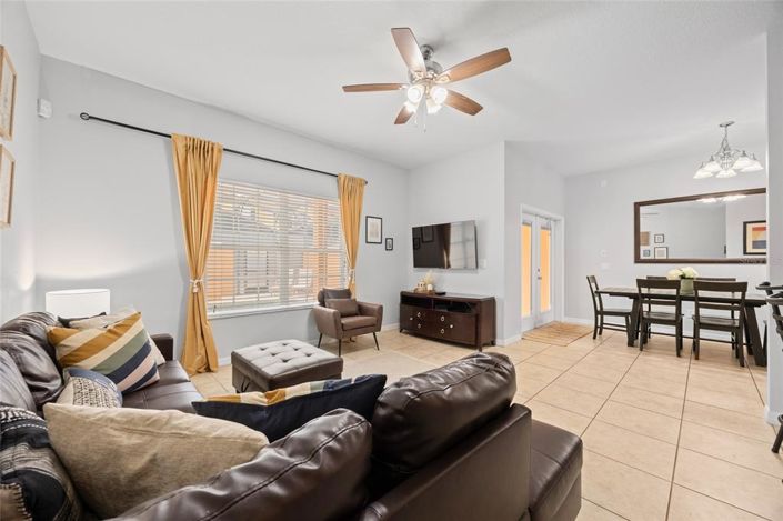 Image No.14-4 Bed Townhouse for sale