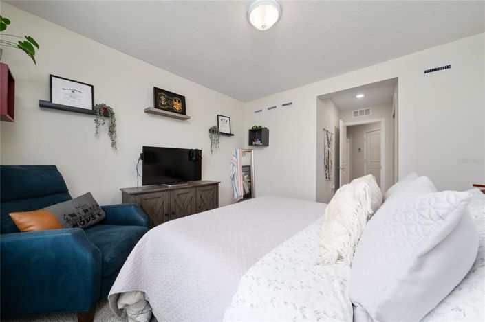 Image No.27-3 Bed Property for sale