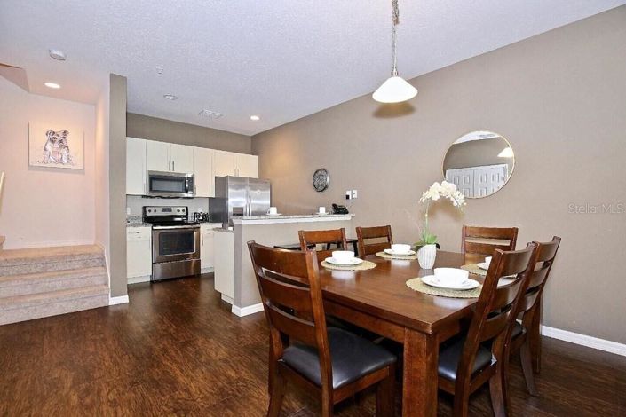 Image No.10-3 Bed Townhouse for sale