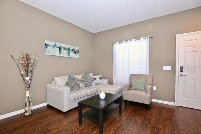 Image No.6-3 Bed Townhouse for sale