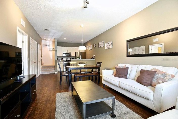 Image No.7-3 Bed Townhouse for sale