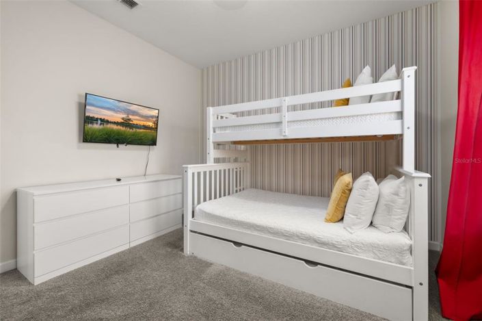 Image No.10-5 Bed Townhouse for sale