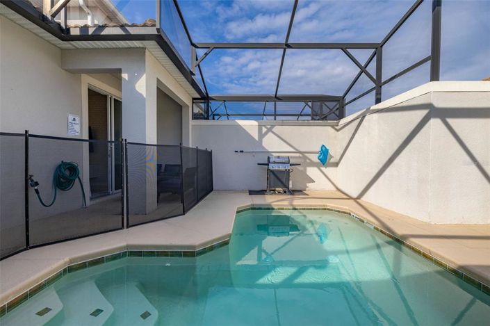 Image No.40-5 Bed Townhouse for sale