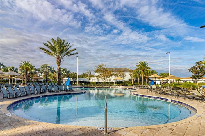 Image No.55-5 Bed Townhouse for sale