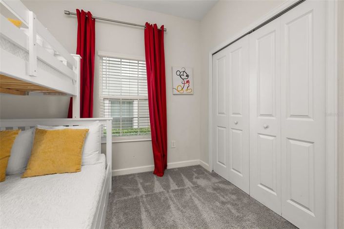 Image No.9-5 Bed Townhouse for sale