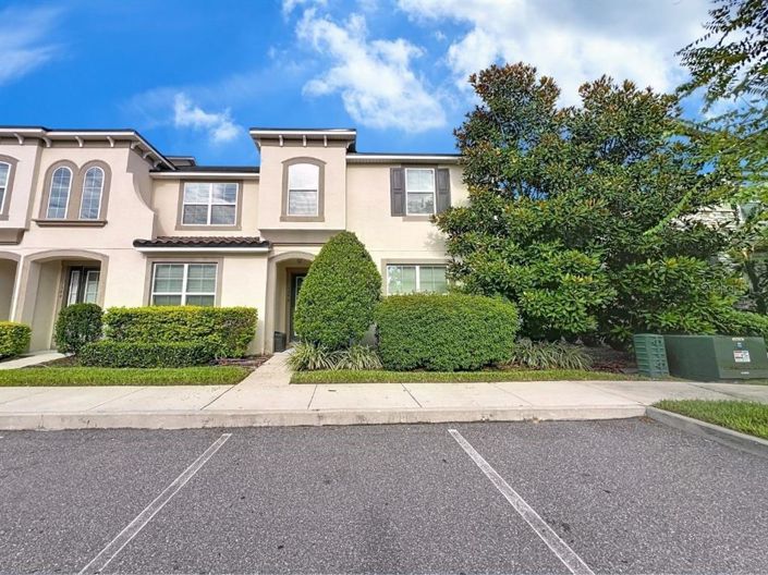 Image No.32-5 Bed Townhouse for sale